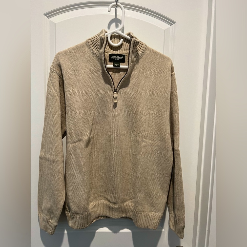 Eddie Bauer Men’s sweater - never worn sz L